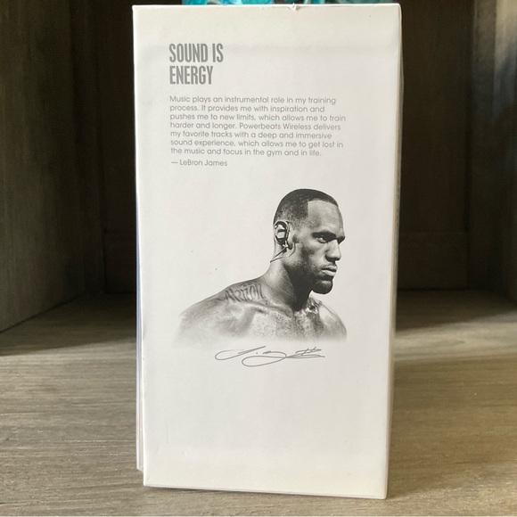 Beats by Dr. Dre      Powerbeats3   Wireless Earphones - Black. NEW - Picture 3 of 5